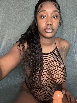 ToyaThick online show from 11/25/25, 07:58