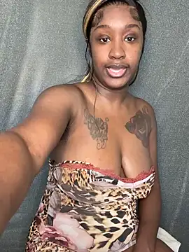 ToyaThick online show from 12/03/25, 05:55