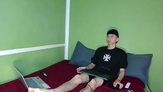 Kurt williams1 online show from 12/05/25, 02:14