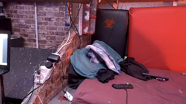 SLingGUY online show from 04/22/26, 12:24