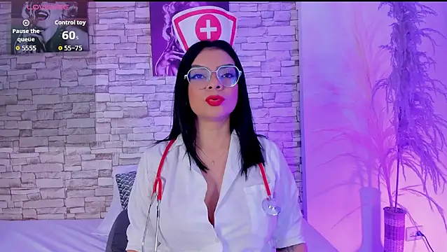 sofiaalarson online show from 02/12/26, 01:17