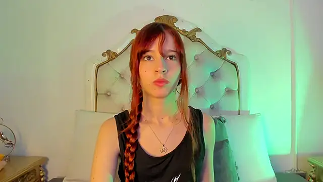 scarlett smith 3 online show from 04/22/26, 02:25