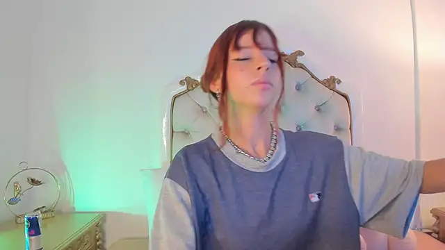 Snapshot of scarlett_smith_3 chatting on 06/02/26, 02:24 scarlett smith 3 online show from 06/02/26, 02:24