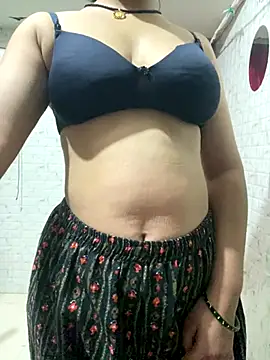 Red Queen 11 online show from 11/17/25, 06:57