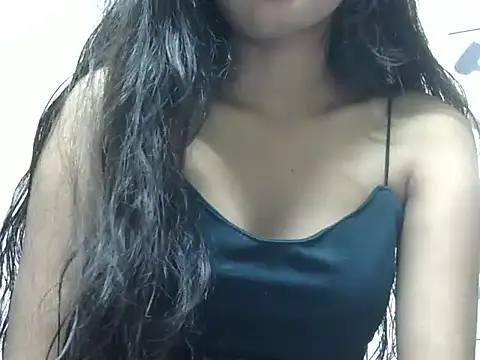 SEXY PRIYA83 online show from 04/25/26, 12:41