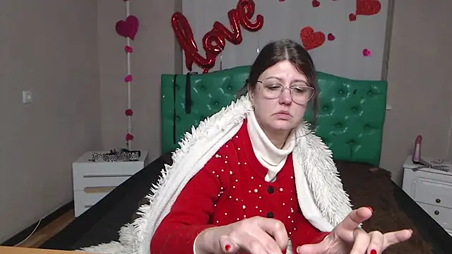 RoseHille online show from 02/10/26, 02:37