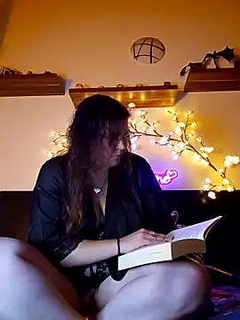 Snapshot of Persephone_CH_off chatting on 11/27/25, 08:44 Persephone CH off online show from 11/27/25, 08:44