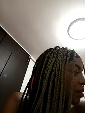 Snapshot of lunavelvet282711 chatting on 11/18/25, 12:49 lunavelvet282711 online show from 11/18/25, 12:49