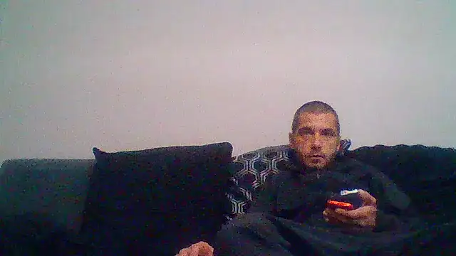 Snapshot of Kinkycouple142 chatting on 05/29/26, 06:39 Kinkycouple142 online show from 05/29/26, 06:39