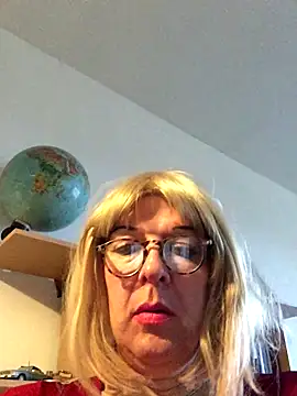 simone xdressing online show from 11/23/25, 02:28