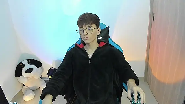 RYO BLEU  online show from 11/18/25, 11:58