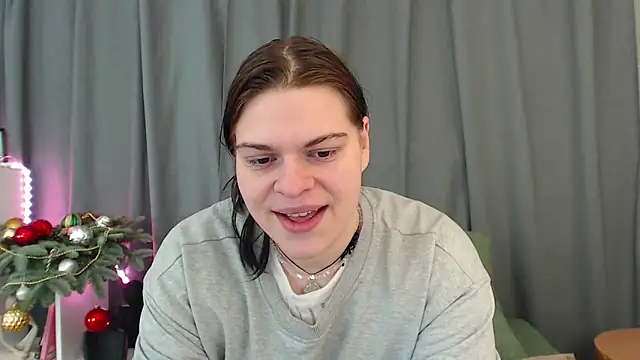 Dona Mafia online show from 12/16/25, 09:42