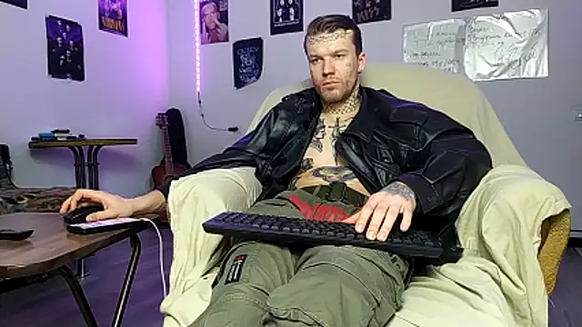 Huntall77 online show from 02/06/26, 06:44