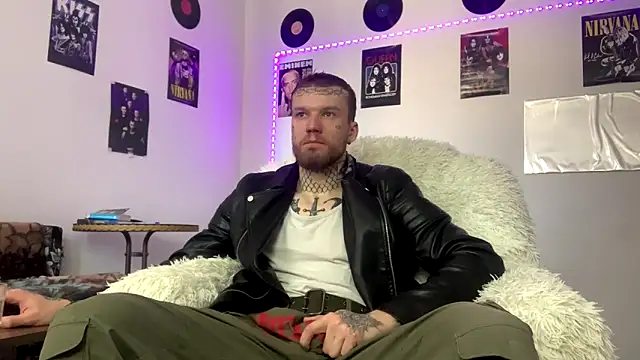 Huntall77 online show from 03/05/26, 05:36