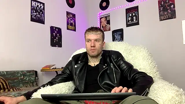 Huntall77 online show from 03/11/26, 05:35