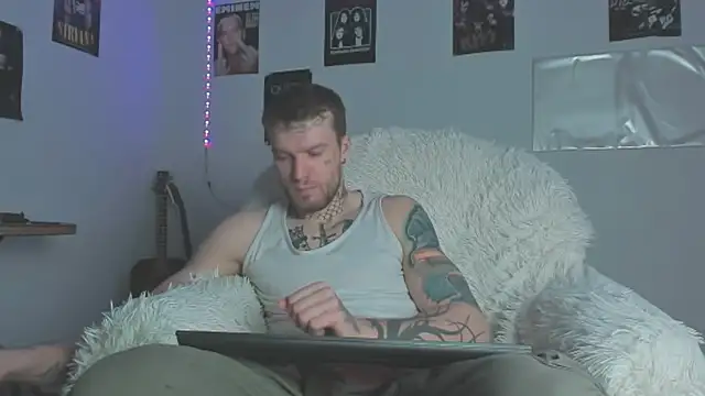 Huntall77 online show from 03/28/26, 04:50