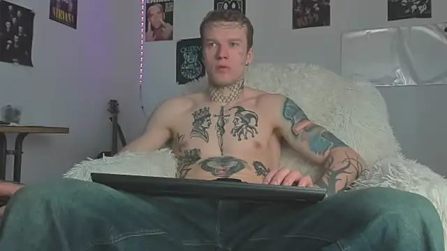 Huntall77 online show from 04/08/26, 04:45