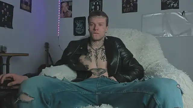 Huntall77 online show from 04/12/26, 06:18