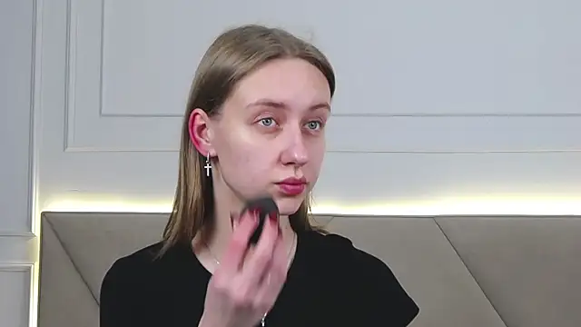 Snapshot of RachaelCute chatting on 11/17/25, 04:29 RachaelCute online show from 11/17/25, 04:29