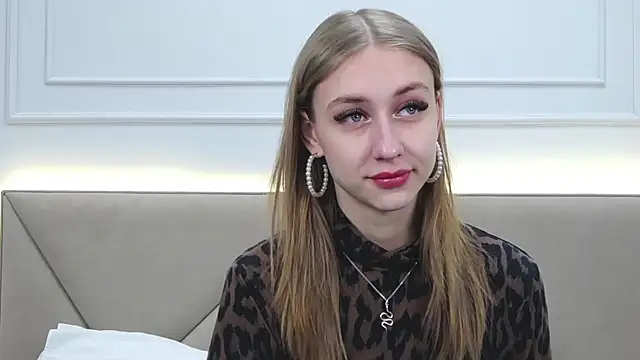 RachaelCute online show from 12/19/25, 10:11