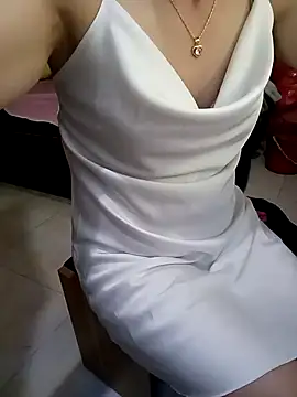 Feeling-hot online show from 03/20/26, 09:36