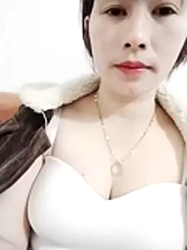 Swan-white123 online show from 01/06/26, 04:43