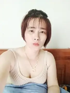 Swan-white123 online show from 03/16/26, 07:45