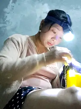 vangkt-cute online show from 11/15/25, 12:02