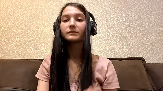 Snapshot of AurorAurora chatting on 12/02/25, 09:14 AurorAurora online show from 12/02/25, 09:14