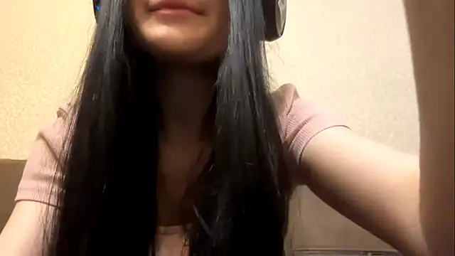 Snapshot of AurorAurora chatting on 01/13/26, 09:25 AurorAurora online show from 01/13/26, 09:25