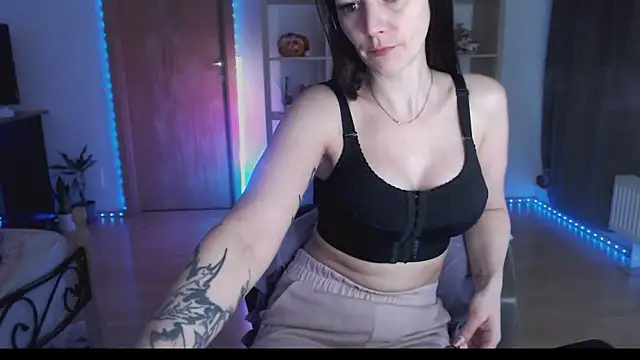 MissyDior8 online show from 12/14/25, 05:35