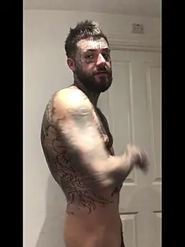 Snapshot of magicmichaell chatting on 12/01/25, 08:47 magicmichaell online show from 12/01/25, 08:47