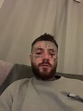 Snapshot of magicmichaell chatting on 02/16/26, 06:04 magicmichaell online show from 02/16/26, 06:04