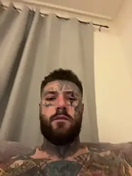 Snapshot of magicmichaell chatting on 02/23/26, 04:54 magicmichaell online show from 02/23/26, 04:54