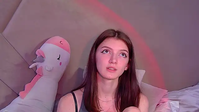 SophiaProve online show from 12/05/25, 03:26