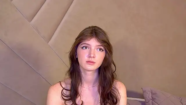 Snapshot of SophiaProve chatting on 06/05/26, 04:24 SophiaProve online show from 06/05/26, 04:24