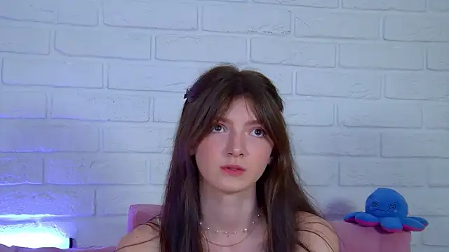 SophiaProve online show from 06/18/26, 04:11