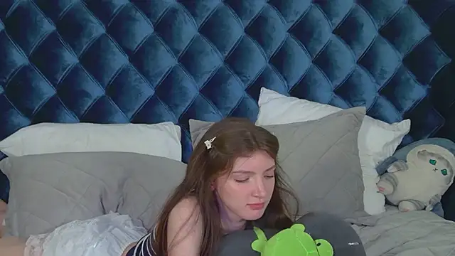 SophiaProve online show from 06/22/26, 03:25