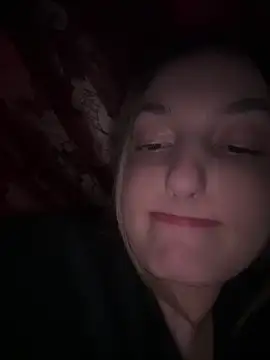 Marisaaasss online show from 04/12/26, 12:21