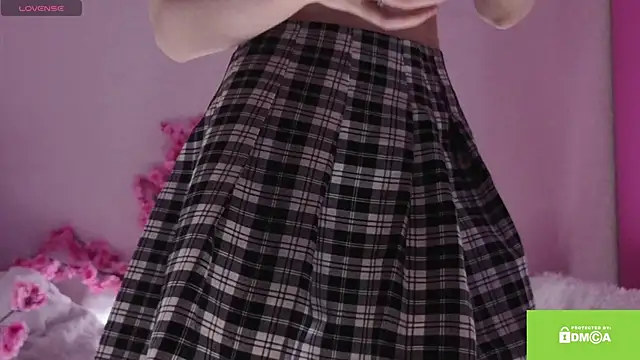 Kitty gaze online show from 04/22/26, 02:18