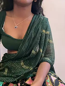 Snapshot of Rani__telugu chatting on 03/03/26, 03:01 Rani telugu online show from 03/03/26, 03:01