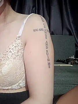 MiHeni online show from 02/12/26, 03:18