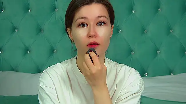 MiaJoys online show from 11/27/25, 06:15