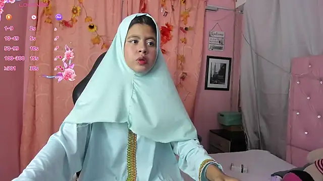 NaylaAbadi online show from 02/05/26, 12:43