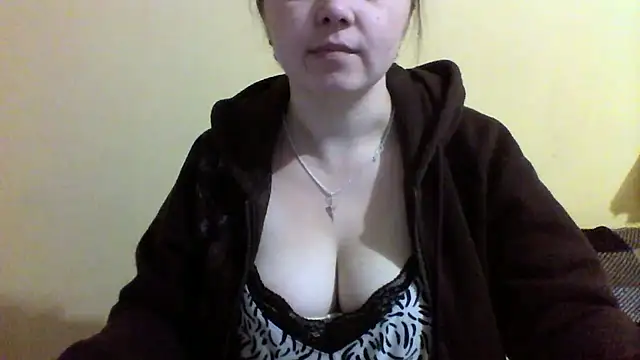 Vitalina282128 online show from 02/02/26, 04:49