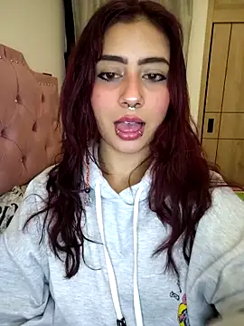 Sarah Lark- online show from 12/20/25, 01:12