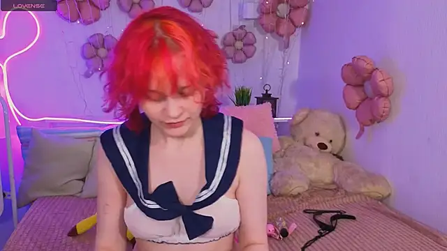Snapshot of Awawrin chatting on 04/17/26, 08:56 Awawrin online show from 04/17/26, 08:56