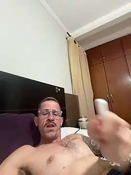 Snapshot of Lucasjandre chatting on 05/16/26, 12:40 Lucasjandre online show from 05/16/26, 12:40