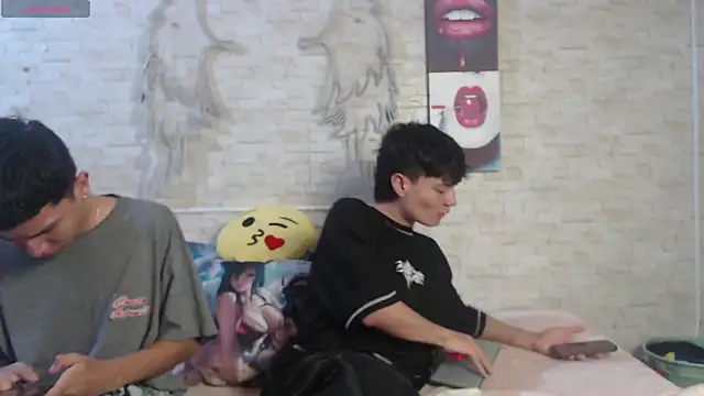 axel milo kairo and noa online show from 12/20/25, 04:03