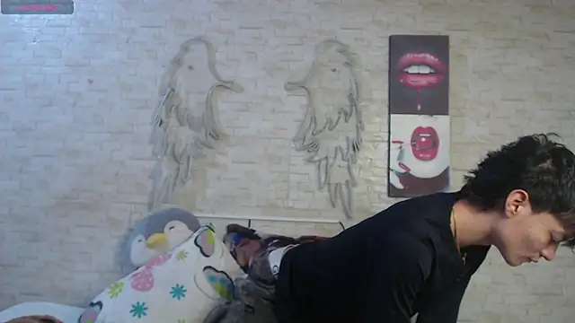 axel milo kairo and noa online show from 01/17/26, 02:11